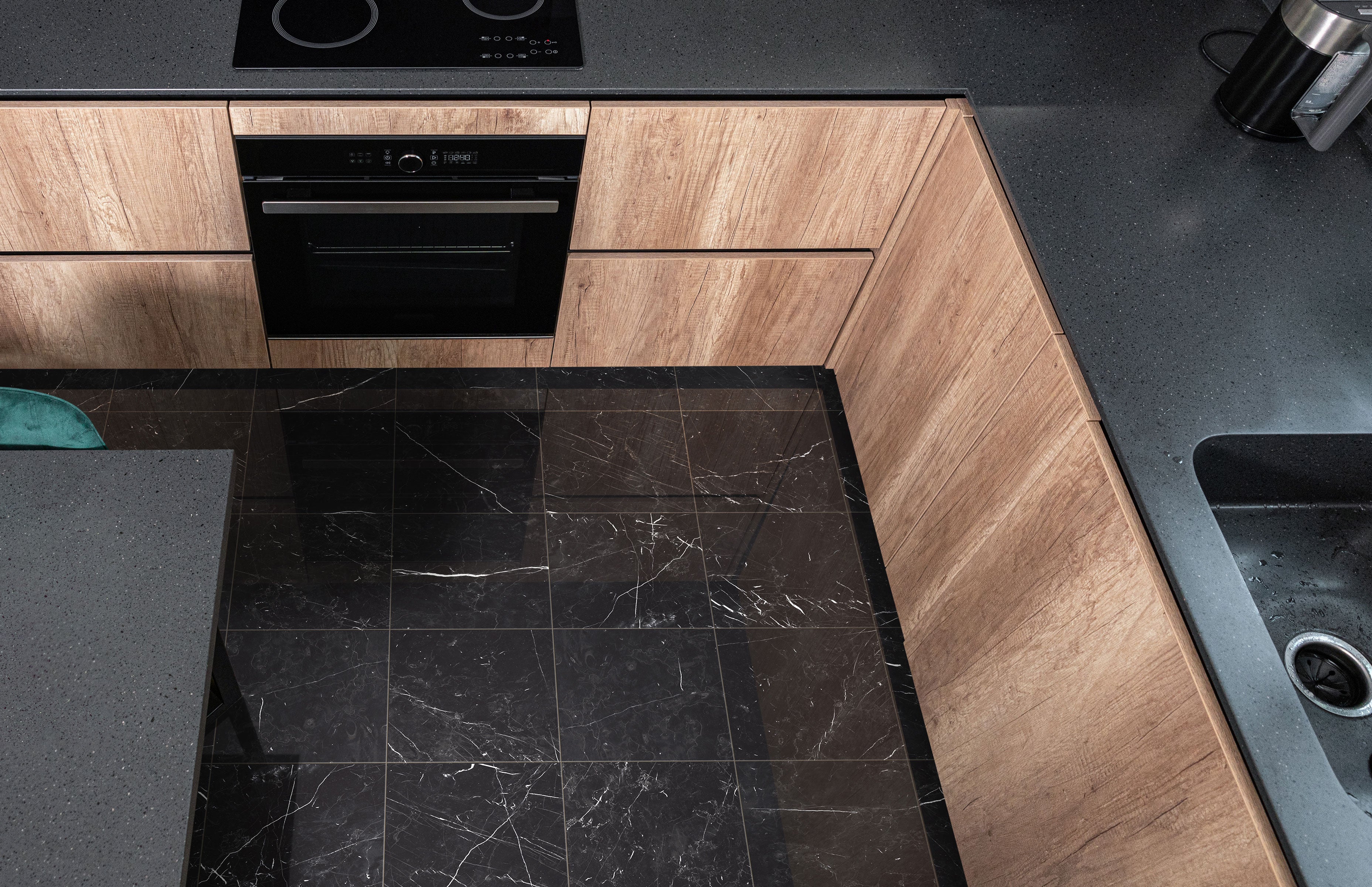 Luxury 12x12 Polished Porcelain Tile in Nero Marquina